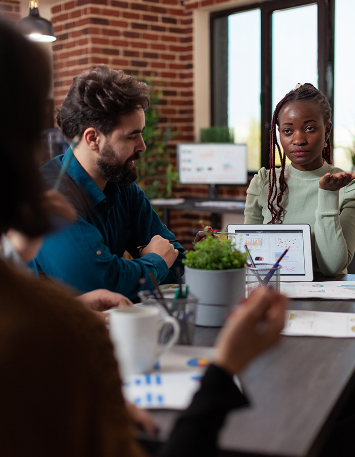 african american businesswoman showing marketing g EY24MZ4